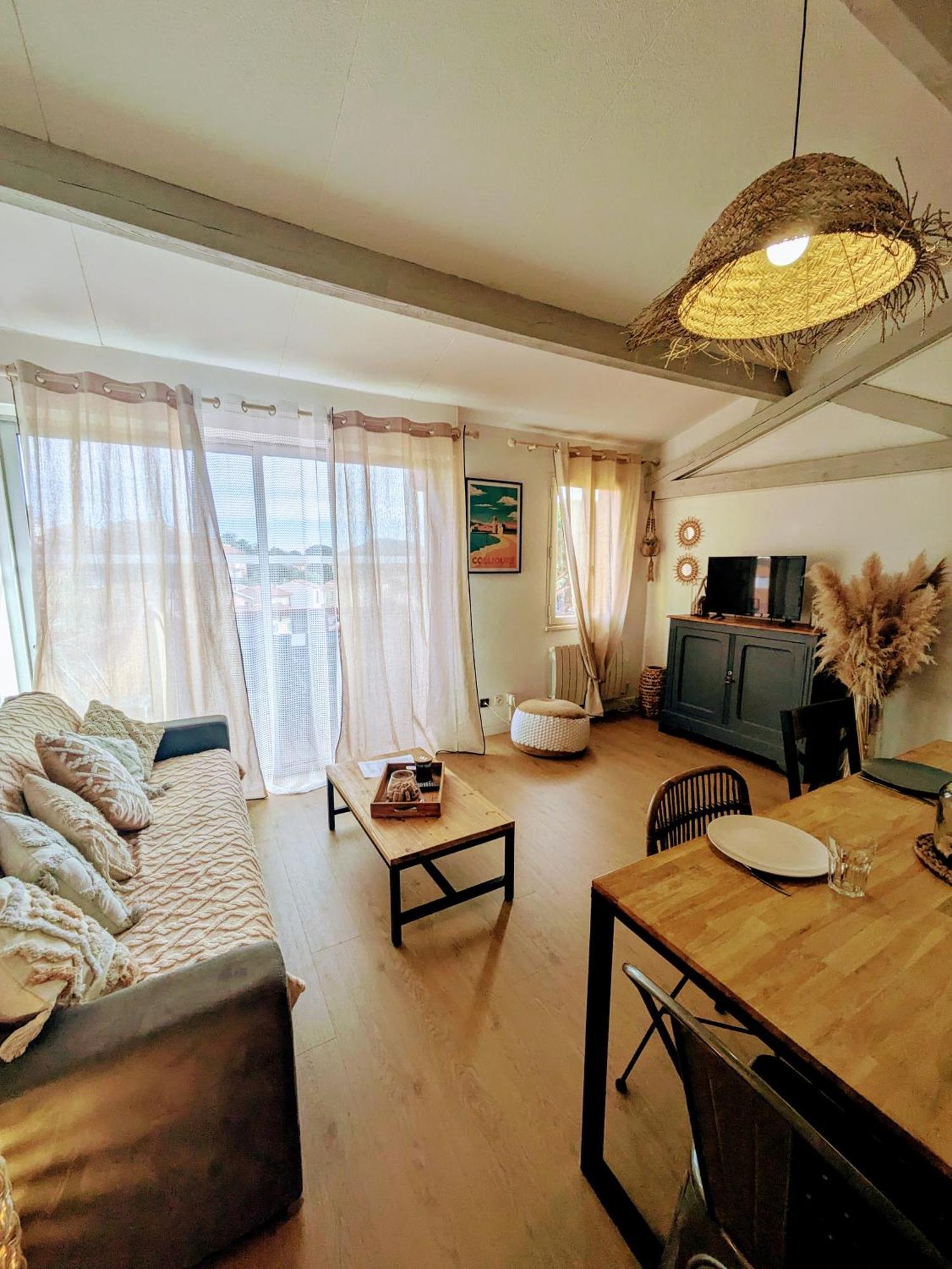 42 M2 D'elegance Avec Terrasse, Parking, Belle Vue Apartment