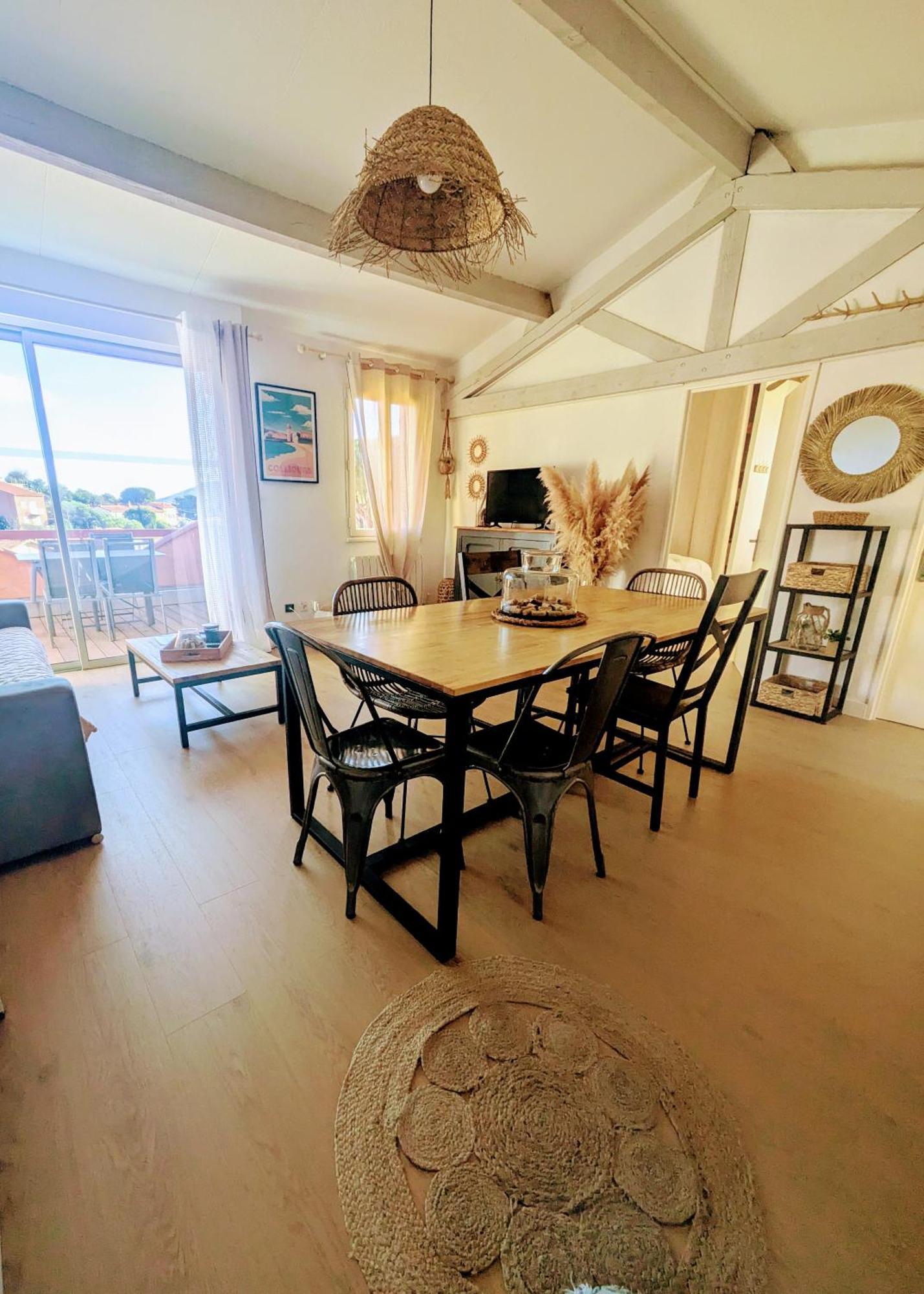 42 M2 D'elegance Avec Terrasse, Parking, Belle Vue * Collioure